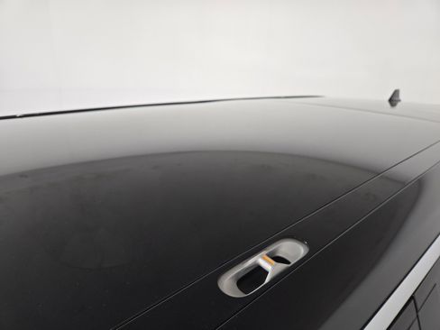 Used 2024 Rivian R1S Adventure AWD/4WD image 13