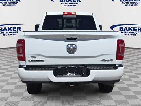 Used 2024 RAM 2500 Laramie AWD/4WD image 4