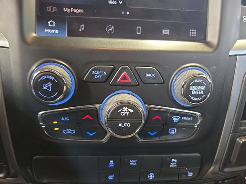 Used 2022 RAM 1500 Classic SLT w/ Electronics Group AWD/4WD image 25