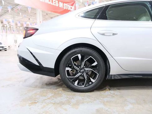 Used 2025 Hyundai Sonata SEL image 12