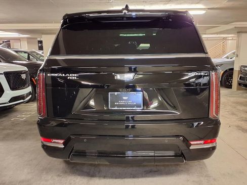 New 2026 Cadillac Escalade IQL Luxury AWD/4WD image 9
