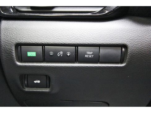 New 2025 Nissan Sentra SV w/ All-Weather Package image 13