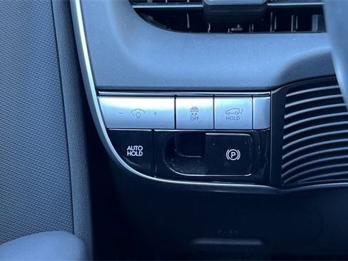 Certified 2024 Hyundai Ioniq 5 SEL image 38