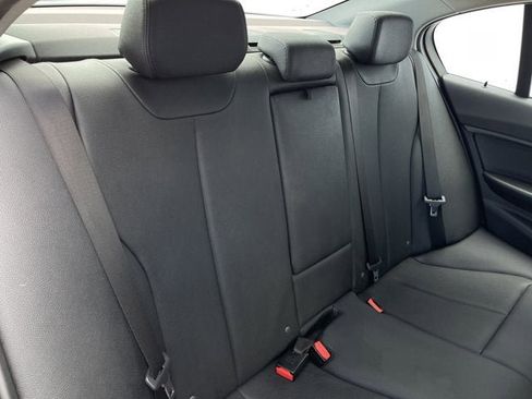 Used 2017 BMW 320i xDrive Sedan image 29