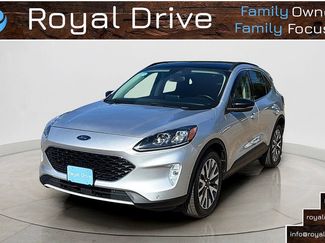 Used 2020 Ford Escape Titanium AWD/4WD video 1