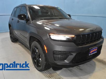 Used 2023 Jeep Grand Cherokee Altitude