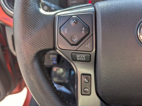 Used 2016 Toyota Tacoma TRD Off-Road w/ Towing Package image 16