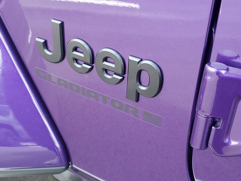 New 2026 Jeep Gladiator Sport AWD/4WD image 6