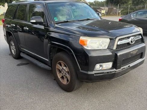 Used 2011 Toyota 4Runner SR5 w/ Convenience Pkg AWD/4WD image 2