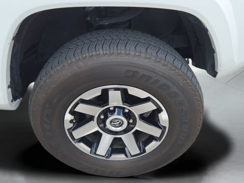 Certified 2023 Toyota Tacoma SR5 w/ Technology Package AWD/4WD image 4