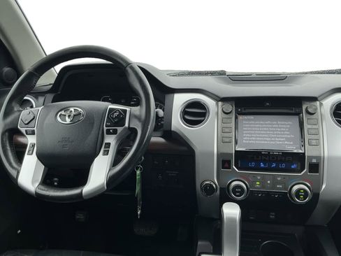 Used 2018 Toyota Tundra Limited w/ Limited Premium Package image 10