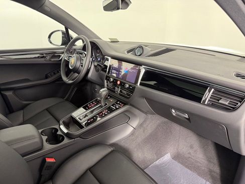 New 2026 Porsche Macan AWD/4WD image 15