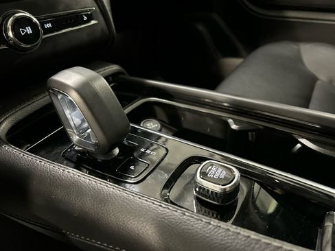 Certified 2023 Volvo XC90 B5 Core w/ Protection Package Premier AWD/4WD image 19