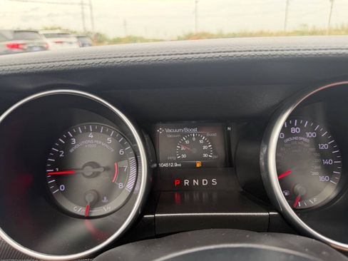 Used 2019 Ford Mustang Coupe w/ Equipment Group 101A RWD image 10
