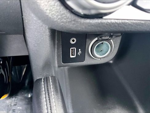 Used 2020 Nissan Kicks SV FWD image 25