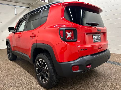 Used 2023 Jeep Renegade Trailhawk AWD/4WD image 4