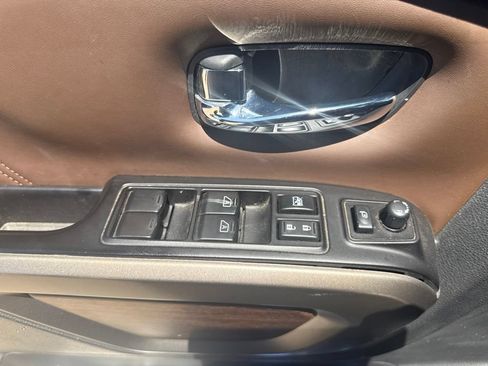 Used 2020 Nissan Titan Platinum Reserve w/ Protection Package 2 AWD/4WD image 5