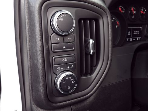 New 2025 GMC Sierra 2500 Pro w/ Convenience Package image 21