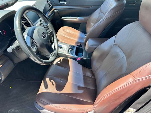 Used 2013 Subaru Outback 2.5i Limited AWD/4WD image 5