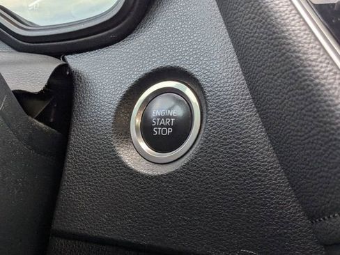 Used 2023 Toyota Corolla SE image 28