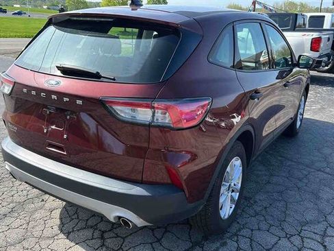 Used 2021 Ford Escape S image 8