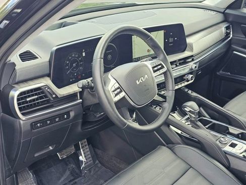 Used 2025 Kia Telluride SX Prestige AWD/4WD image 17