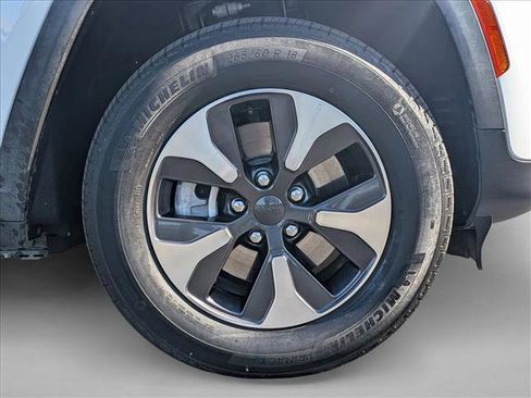 Used 2024 Jeep Grand Cherokee Limited 4xe AWD/4WD image 24