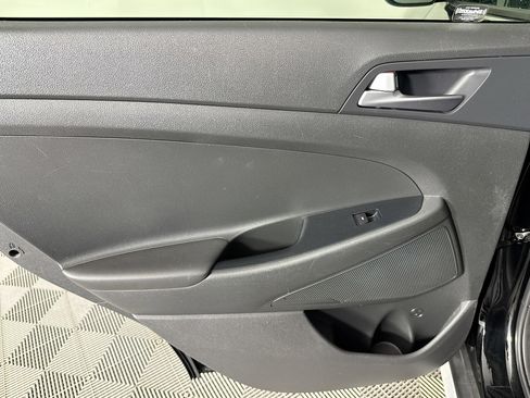 Used 2017 Hyundai Tucson SE image 24