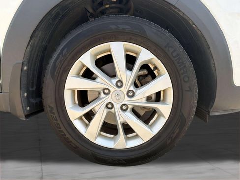 Used 2020 Hyundai Tucson Value FWD image 11