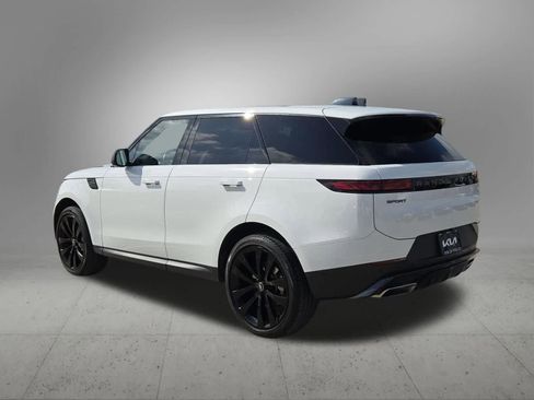 Used 2024 Land Rover Range Rover Sport SE AWD/4WD image 4
