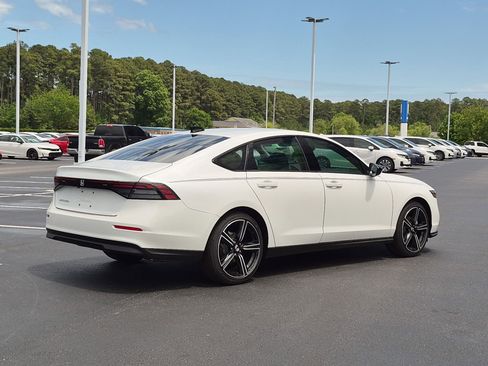 New 2026 Honda Accord SE image 3