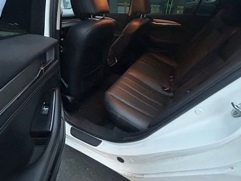 Used 2018 MAZDA MAZDA6 Touring image 7