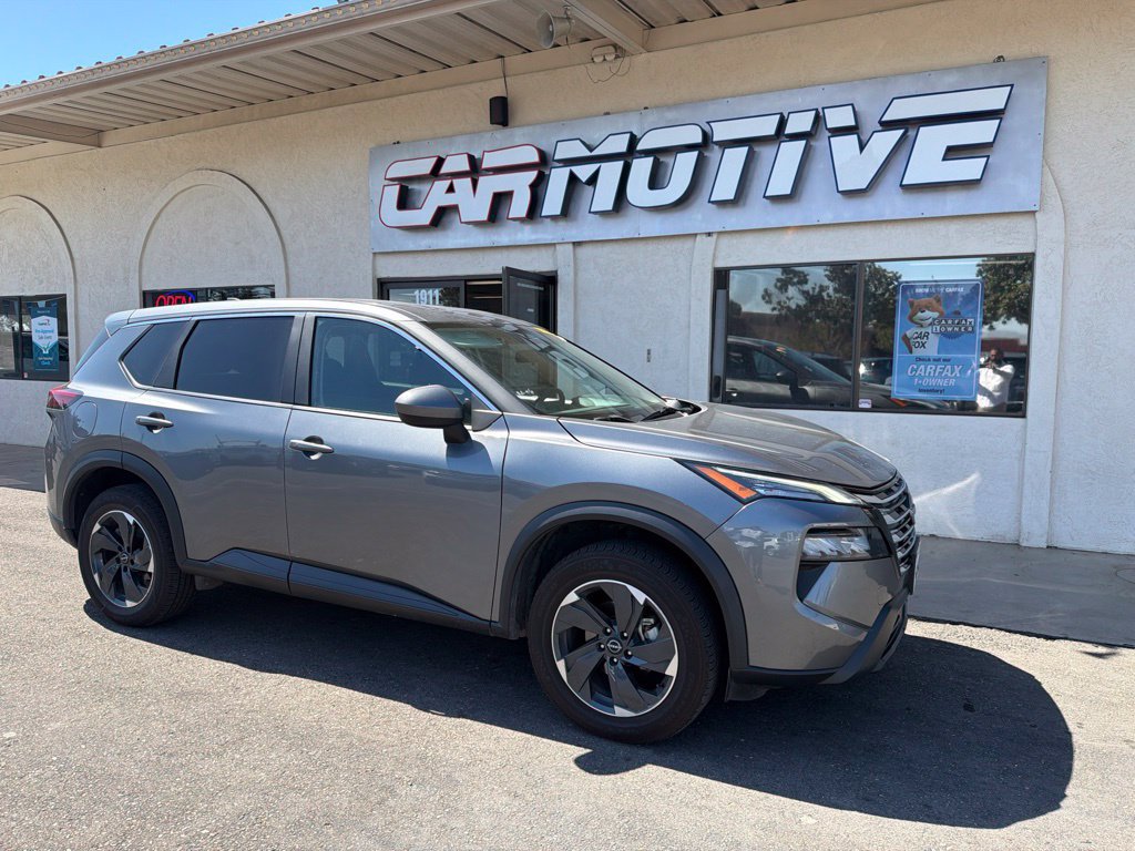 Used 2024 Nissan Rogue SV AWD/4WD image 1