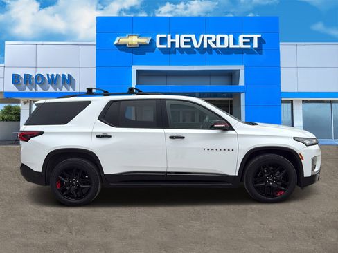 Used 2023 Chevrolet Traverse Premier w/ Redline Edition image 2