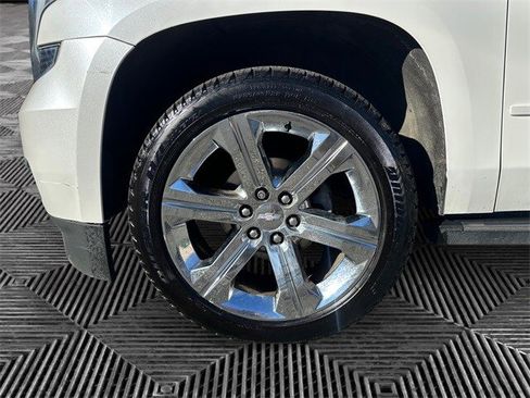 Used 2017 Chevrolet Suburban Premier image 14