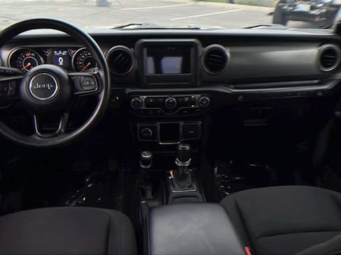 Used 2023 Jeep Wrangler Unlimited Sport AWD/4WD image 21