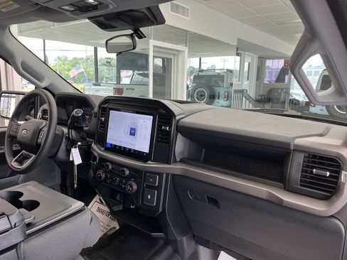 New 2025 Ford F150 XL w/ Equipment Group 103A High image 12