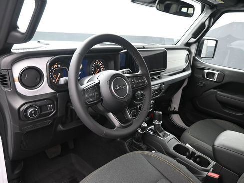 New 2025 Jeep Gladiator Sport AWD/4WD image 33