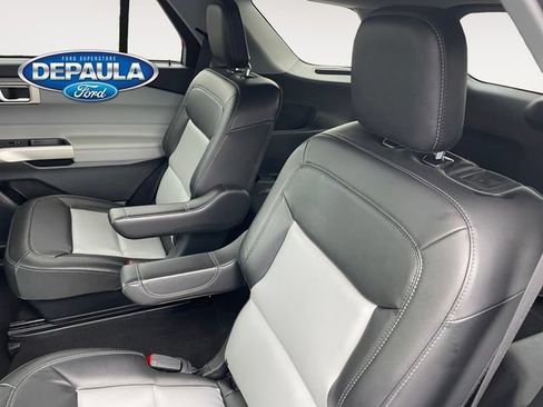 Used 2023 Ford Explorer XLT w/ Equipment Group 202A AWD/4WD image 17