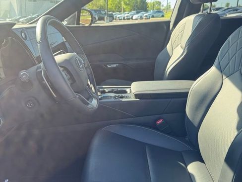 Used 2025 Lexus RX 350 Premium w/ Accessory Package AWD/4WD image 8