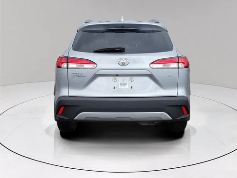 Used 2024 Toyota Corolla Cross LE FWD image 5