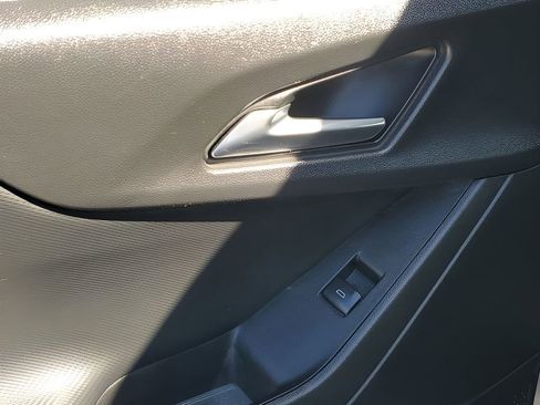 Used 2025 Chevrolet Equinox LT w/ Convenience Package II image 47