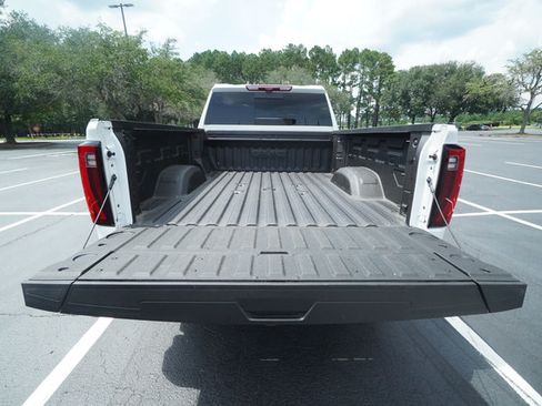 Used 2025 GMC Sierra 2500 Denali Ultimate AWD/4WD image 11