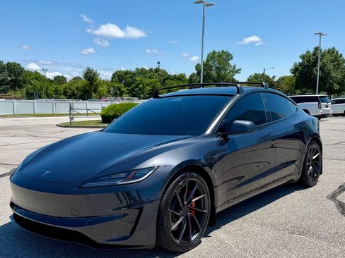 Used 2025 Tesla Model 3 Performance AWD/4WD image 3