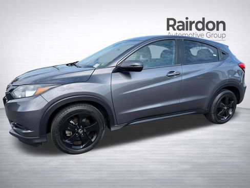 Used 2017 Honda HR-V EX image 3