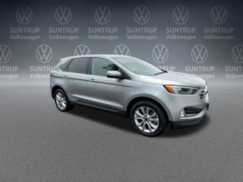 Used 2024 Ford Edge Titanium image 29