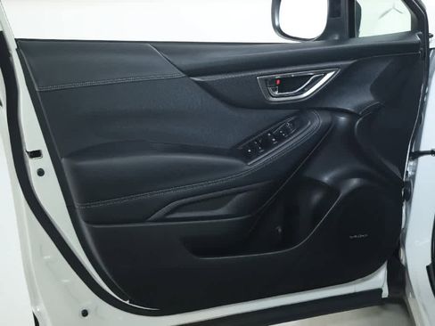 Used 2023 Subaru Forester Premium AWD/4WD image 16