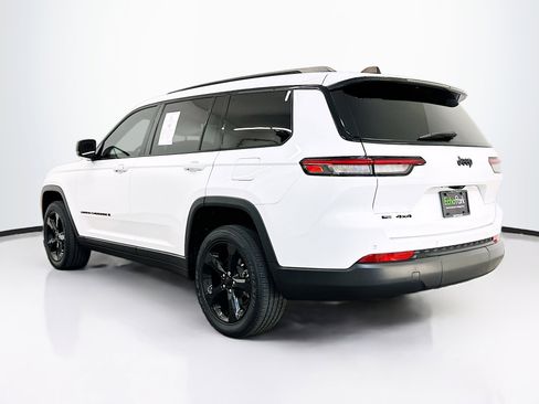 Used 2023 Jeep Grand Cherokee L Altitude image 5