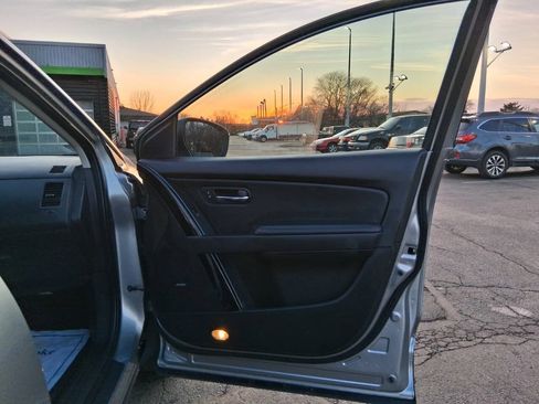 Used 2011 MAZDA CX-9 Touring w/ Moonroof & Bose Audio Pkg FWD image 18