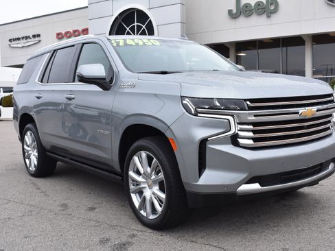 Used 2024 Chevrolet Tahoe High Country w/ Premium Package image 3